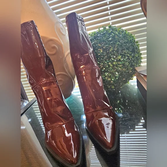 Brown Patent Leather Boots - Picture 8 of 9